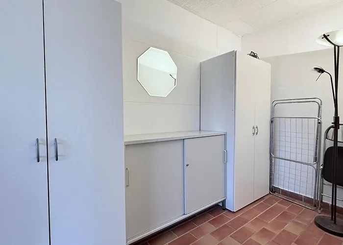 Monteurhaus In Ruhige Lage, Kueche & Parkplatz Inklusive Appartamento Itzehoe