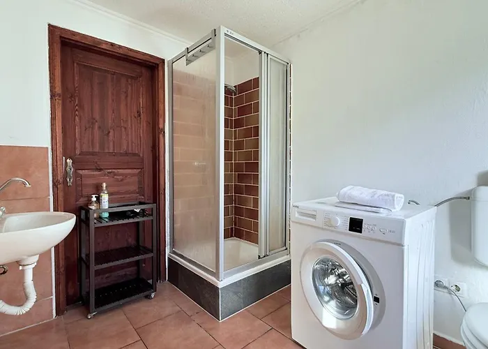 Monteurhaus In Ruhige Lage, Kueche & Parkplatz Inklusive *